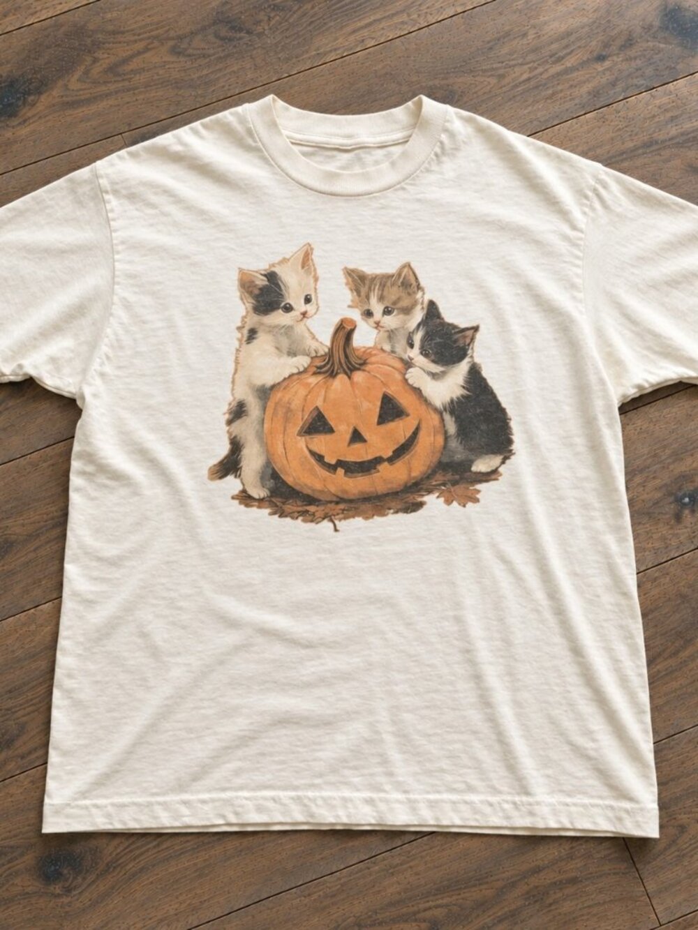 ildan Halloween Kittens Pumpkin Cream Graphic T-Shirt